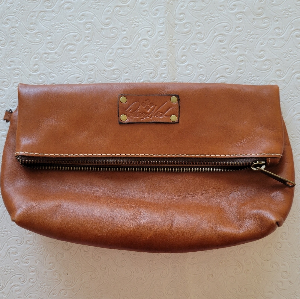 Patricia Nash tan / carmel brown Fold Over Leather Clutch Bag Purse - Picture 11 of 12